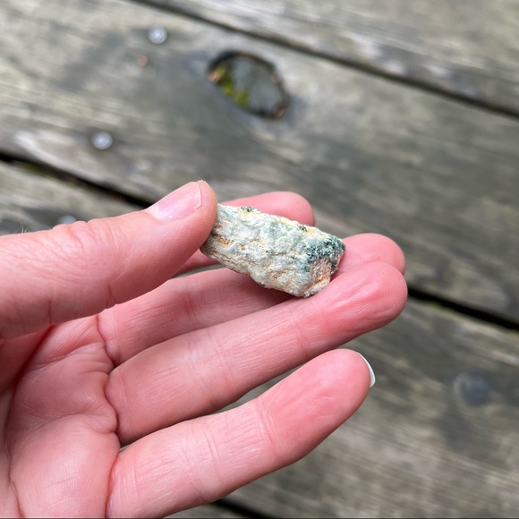 Ruby Zoisite Raw Crystal Anyolite - Picture 7 of 17